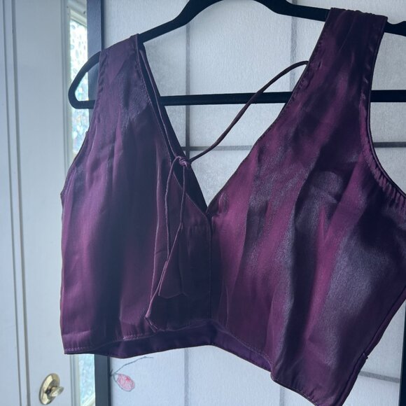 NWOT beautiful V neck readymade pink Blouse for Saree or lehenga. - Picture 3 of 4